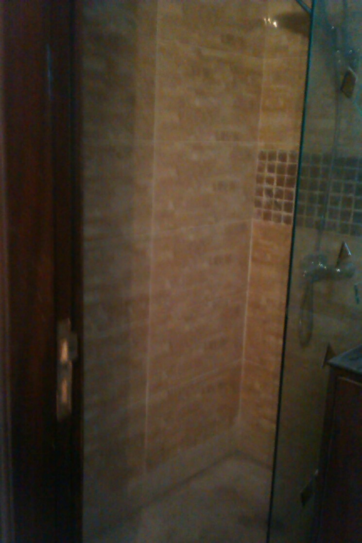 Bathroom, jasola vihar 3 Bedroom 2700 Sq.Ft. Builder Floor In Jasola Vihar Delhi 8198934