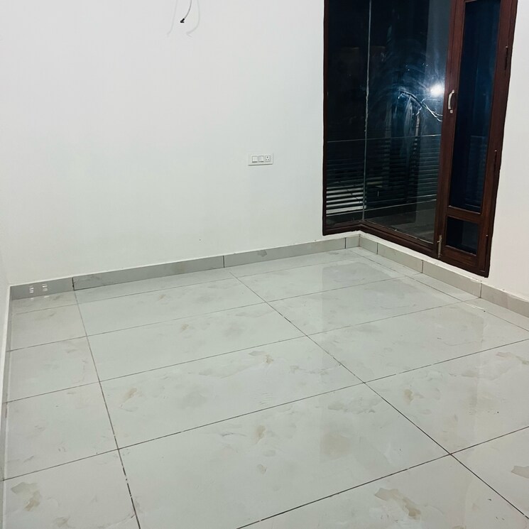 Room, aerocity 3 Bedroom 1528 Sq.Ft. Apartment In Aerocity Mohali 8199007