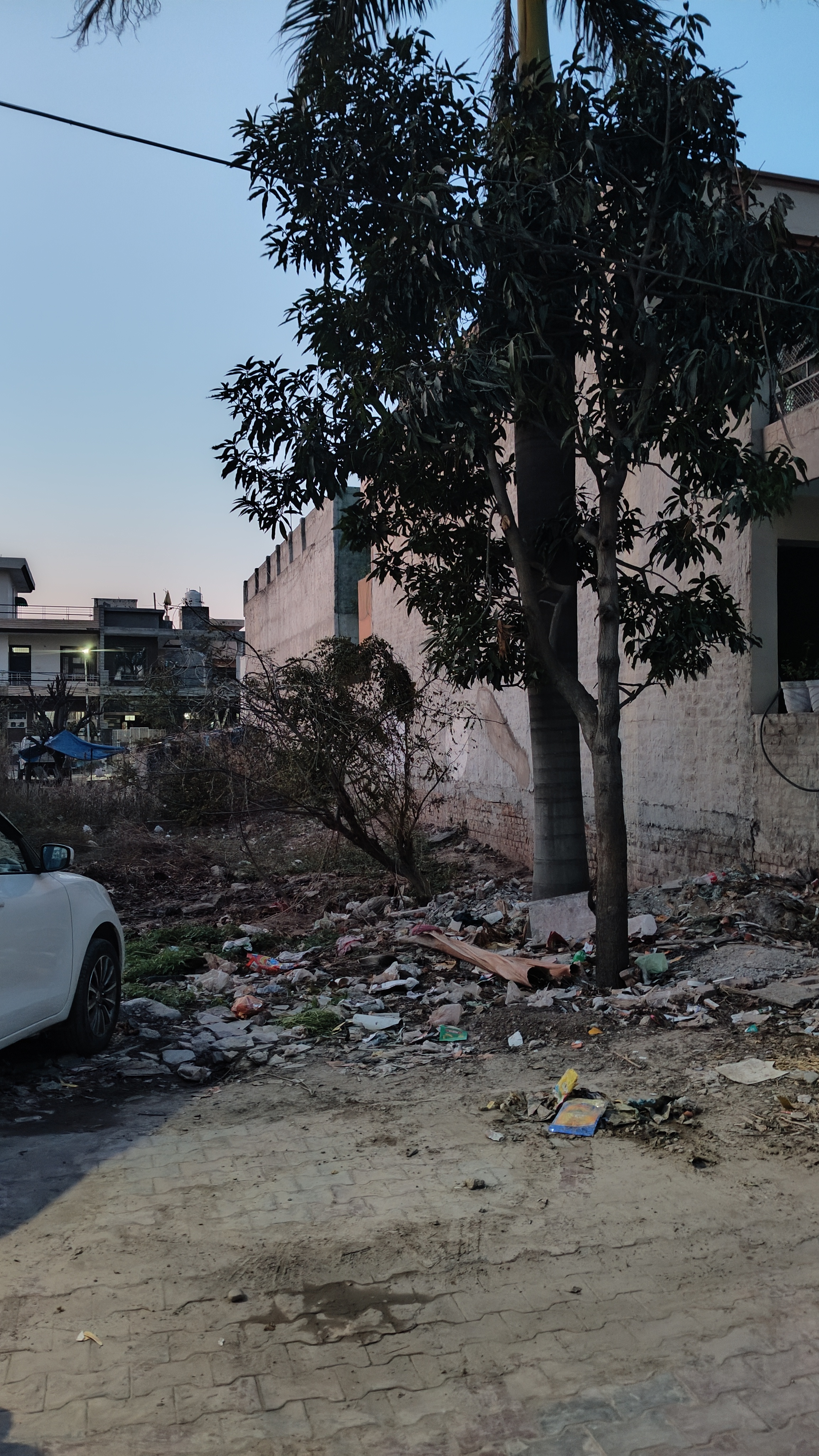 Plot For Sale in D R Estate 