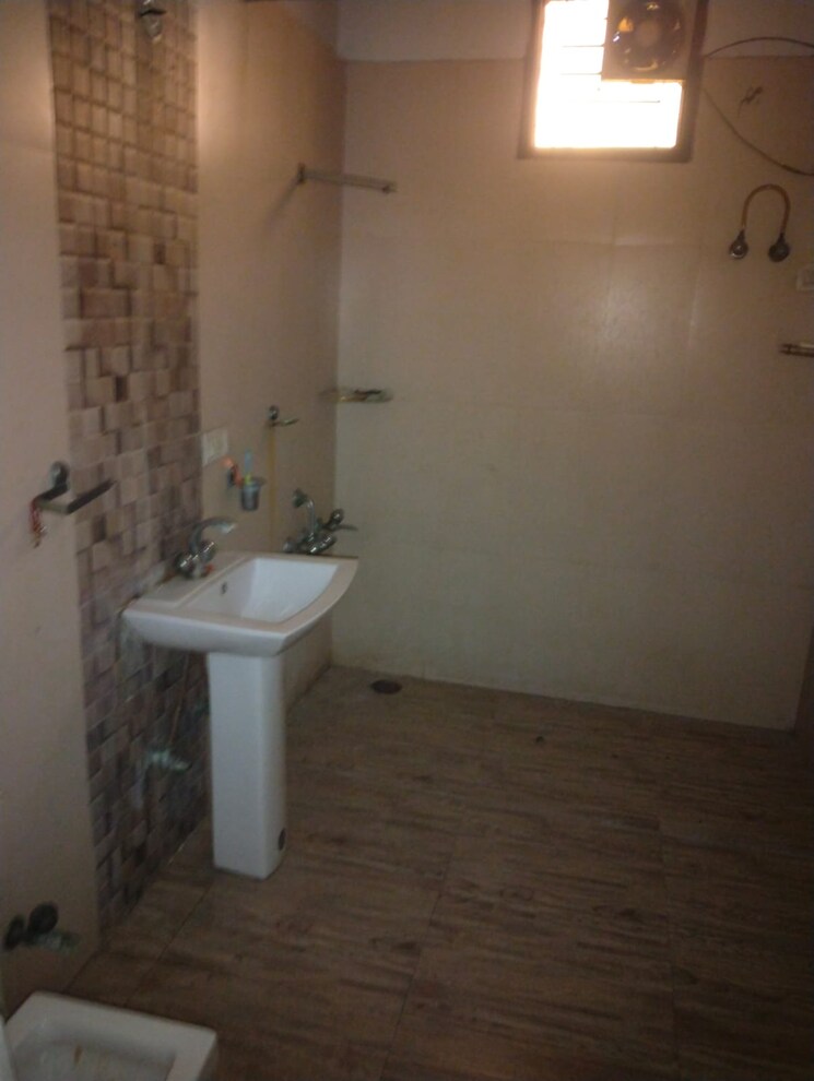 Bathroom, origin-promoters-floridaa 2 Bedroom 450 Sq.Ft. Apartment In Sector 82 Faridabad 8199055