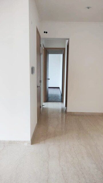 Room in 3 BHK Apartment at Rajesh Raj Infinia, Malad West – for Rent