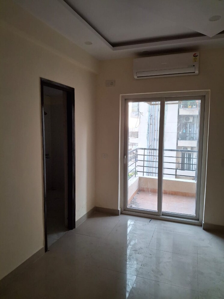 Room, sector 16 3 Bedroom 2250 Sq.Ft. Independent House In Sector 16 Faridabad 8199075
