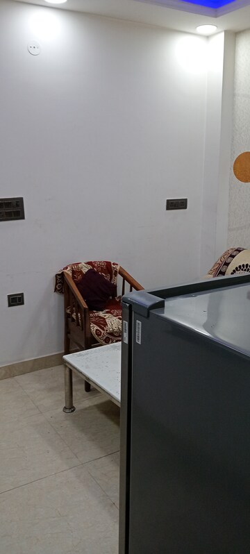 Furnished Amenities in 1 BHK Builder Floor at Govindpuri – for Sale