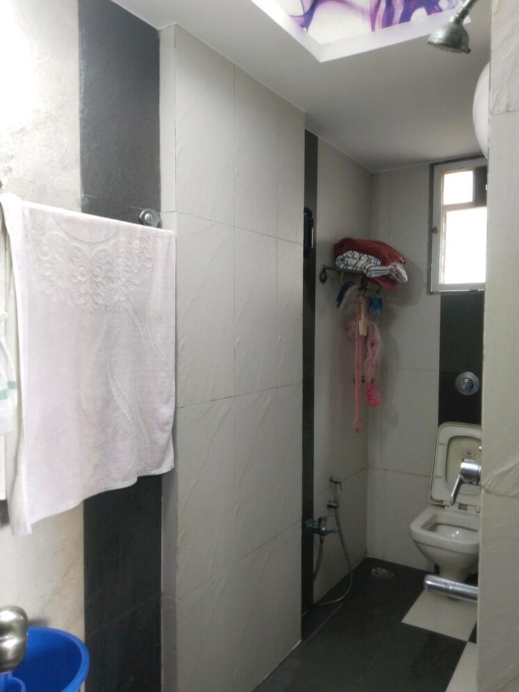 Bathroom, sector 28 nerul 3 Bedroom 1450 Sq.Ft. Apartment In Sector 28 Nerul Navi Mumbai 8199107
