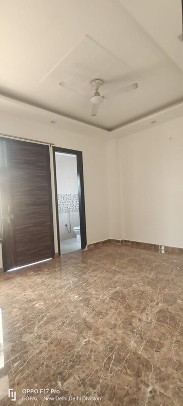 Room in 1 BHK Builder Floor at Chattarpur – for Rent