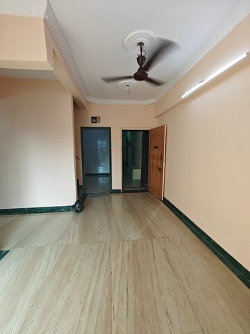 Room in 4 BHK Apartment at Vanashree CHS, Seawoods – for Rent