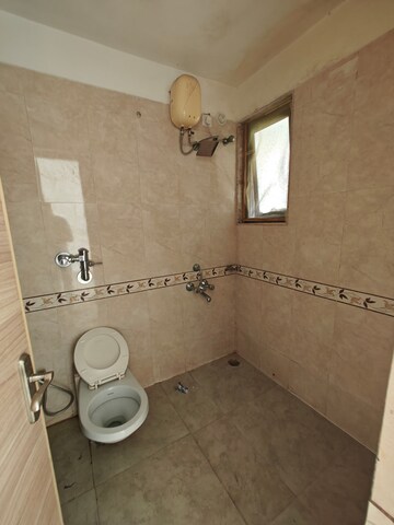 Bathroom in 4 BHK Apartment at Vanashree CHS, Seawoods – for Rent
