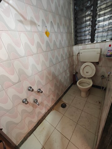Bathroom in 4 BHK Apartment at Shagoofa Apartments, Palm Beach Road – for Rent