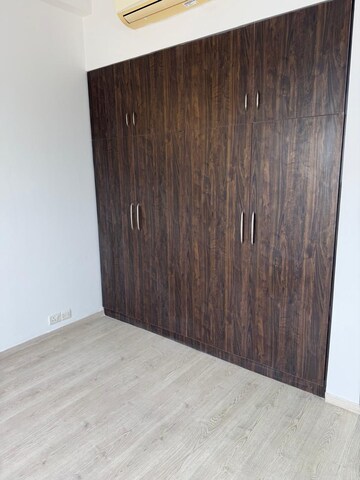 Room in 2 BHK Apartment at Ireo Skyon, Sector 60 – for Rent