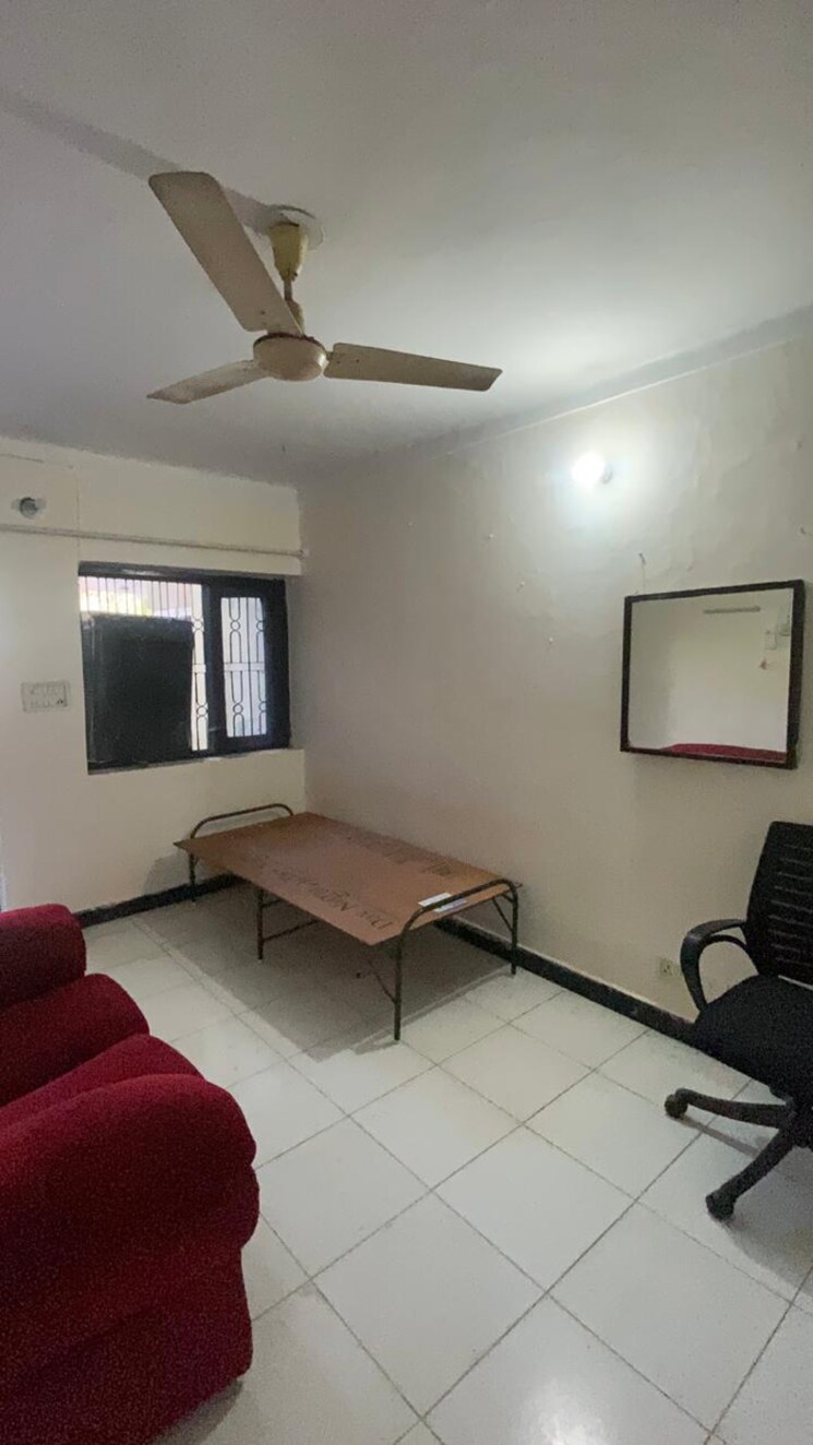 Team Area, sector 17 1 RK 450 Sq.Ft. Independent House In Sector 17 Gurgaon 8199150