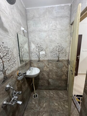 Bathroom in 1 BHK Apartment at Indiranagar – for Rent