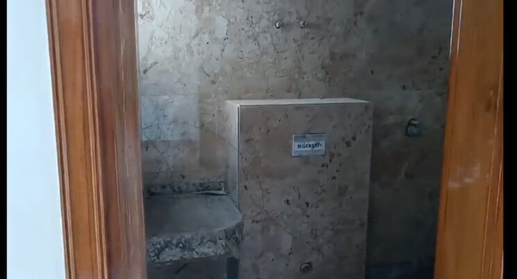 Bathroom, mahesha-monk-monastery 4 Bedroom 2700 Sq.Ft. Builder Floor In Raj Nagar Extension Ghaziabad 8199168