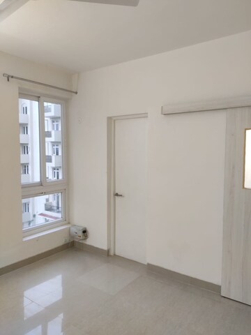 Room in 5 BHK Penthouse at BPTP Park Grandeura, Sector 82 – for Rent