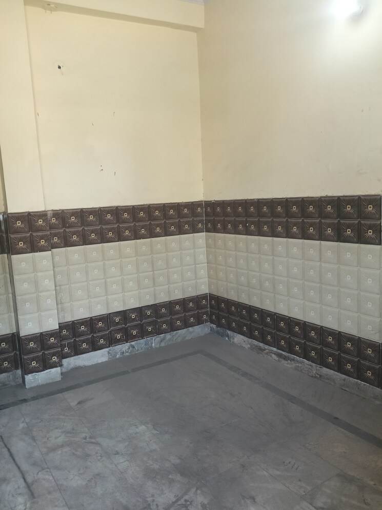 Balcony, shalimar-apartments-shalimar-garden 2 Bedroom 950 Sq.Ft. Builder Floor In Shalimar Garden Ghaziabad 8199201