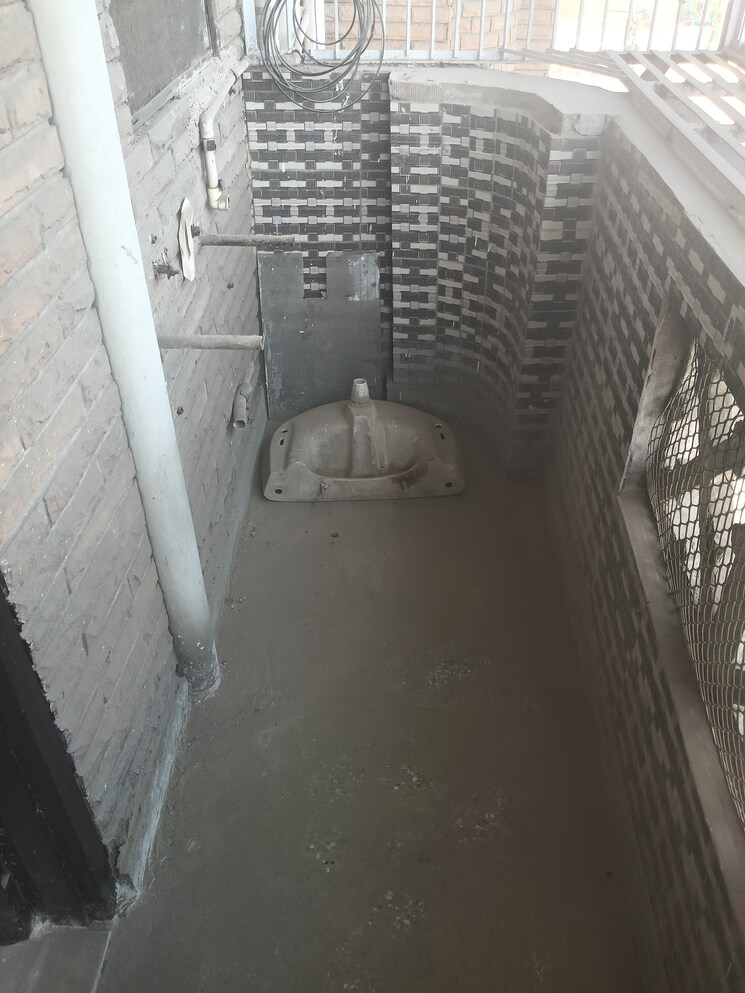 Balcony, shalimar-apartments-shalimar-garden 2 Bedroom 900 Sq.Ft. Builder Floor In Shalimar Garden Ghaziabad 8199221