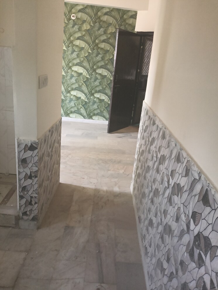 Balcony, shalimar-apartments-shalimar-garden 2 Bedroom 900 Sq.Ft. Builder Floor In Shalimar Garden Ghaziabad 8199221