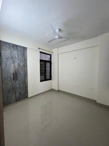 Room in 3 BHK Apartment at Amolik Sankalp, Sector 85 – for Rent