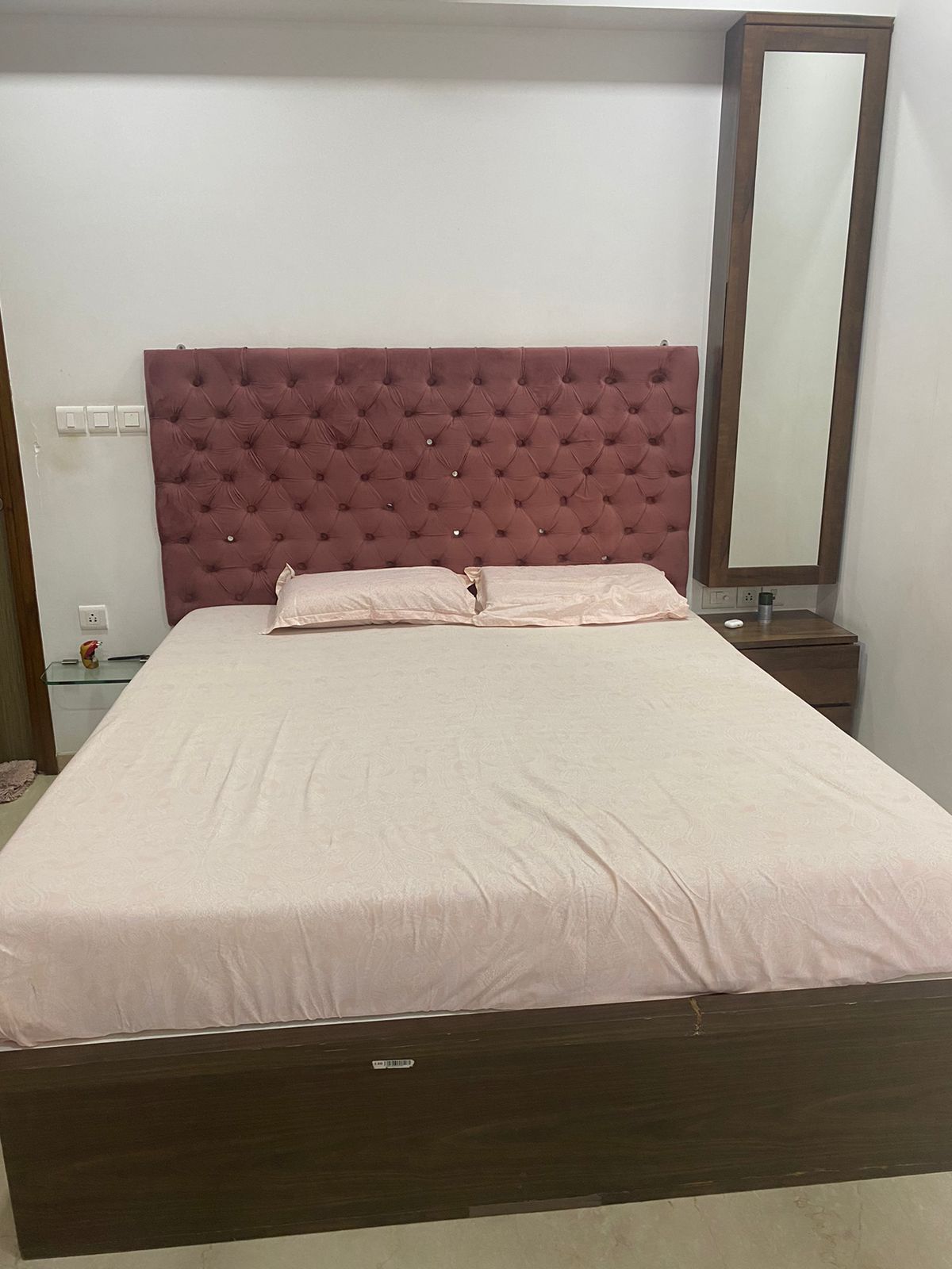 1 BHK Apartment For Sale in ISA Royal Palace