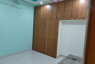 Room in 1 BHK Villa at Jankipuram – for Rent