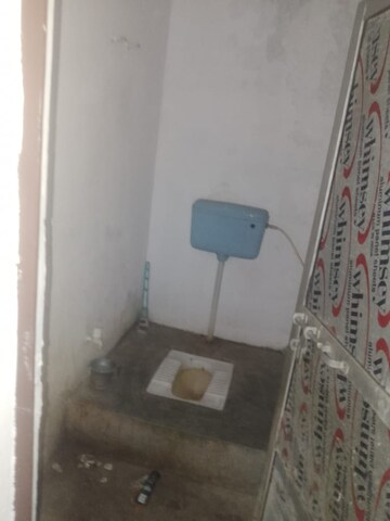 Bathroom in 1 BHK Independent House at Gomti Nagar – for Rent