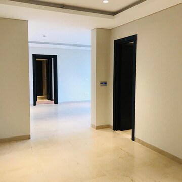 Room in 4 BHK Apartment at Panchshil Towers, Kharadi – for Rent