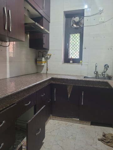 Kitchen in 3 BHK Apartment at Janakpuri – for Rent