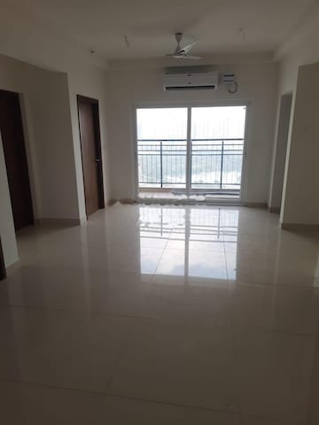 Room in 2.5 BHK Apartment at Prestige Tranquil, Kokapet – for Rent