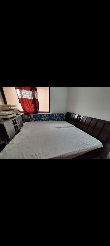 Room in  Pg at Kandivali West – for Rent