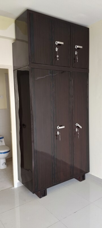 Furnished Amenities in 2 BHK Apartment at Pyramid Elite, Sector 86 – for Rent