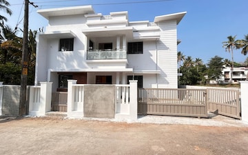 4 BHK Villa For Sale in Chittilappilly