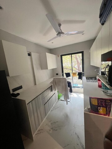 Team Area in 1 RK Apartment at Khar West – for Rent