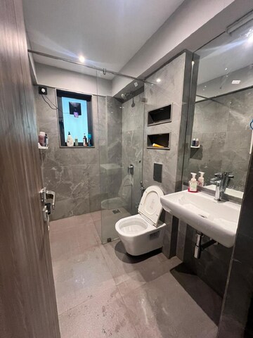 Team Area in 1 RK Apartment at Khar West – for Rent