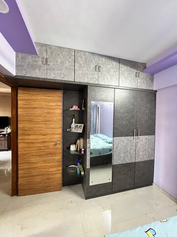Room in 2 BHK Apartment at Prayag Heights, Dindoshi – for Rent