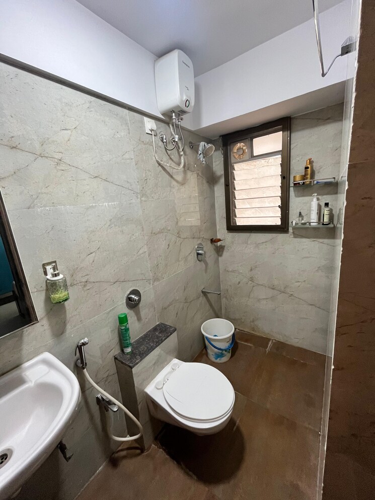 Bathroom, prayag-heights 2 Bedroom 910 Sq.Ft. Apartment In Dindoshi Mumbai 8199892