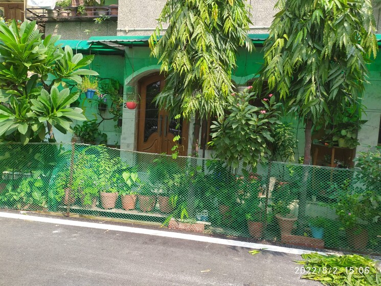 Garden, sector 12 dwarka 3 Bedroom 1450 Sq.Ft. Apartment In Sector 12 Dwarka Delhi 8199929