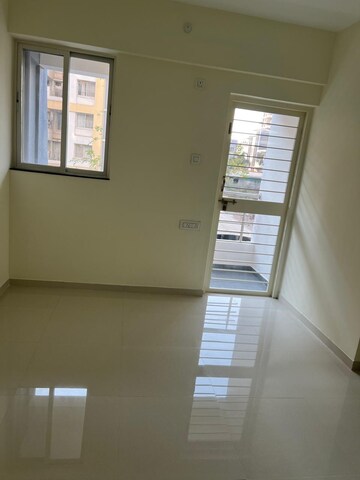 Room in 2 BHK Apartment at Lifestyle Royal Oak, Wakad – for Rent