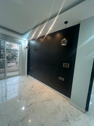 Room in 6+ BHK Builder Floor at Ansal API Esencia, Sector 67 – for Sale