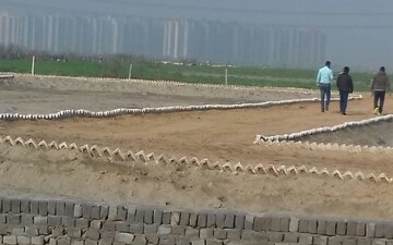Plot For Sale in Sector 150