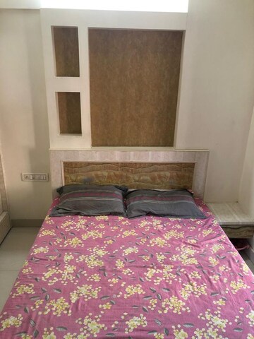 Bedroom in 2 BHK Apartment at Sagar City, Andheri West – for Rent