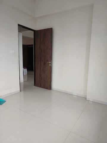 Room in 2 BHK Apartment at Shree Shakun Heights, Goregaon East – for Rent