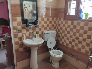 Team Area in 1 BHK Independent House at Sector 11 – for Rent