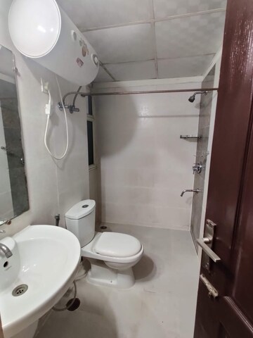 Bathroom in 3 BHK Apartment at Amrapali Sapphire, Sector 45 – for Sale