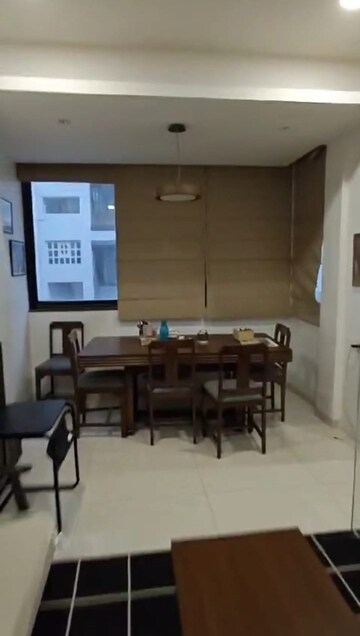 Team Area in 2 BHK Apartment at Mistry Court, Churchgate – for Rent