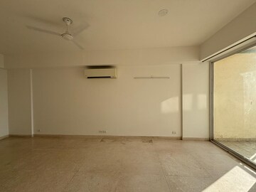 Room in 3 BHK Apartment at Conscient Heritage One, Sector 62 – for Rent