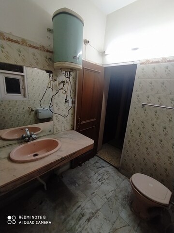 Bathroom in 1 BHK Independent House at Sector 11 – for Rent