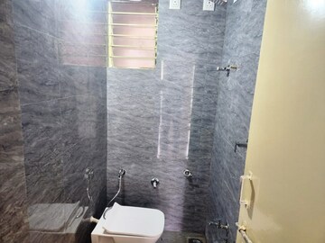 Bathroom in 2 BHK Apartment at Jodhpur – for Rent