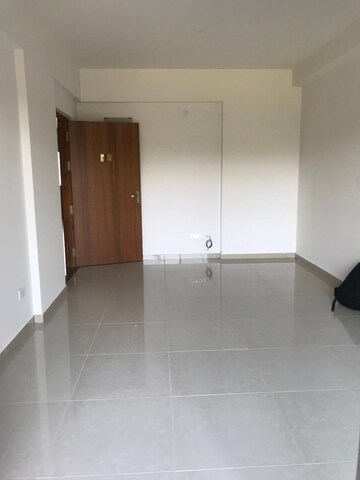 Room in 2 BHK Apartment at Prestige Royale Gardens, Gantiganahalli – for Rent