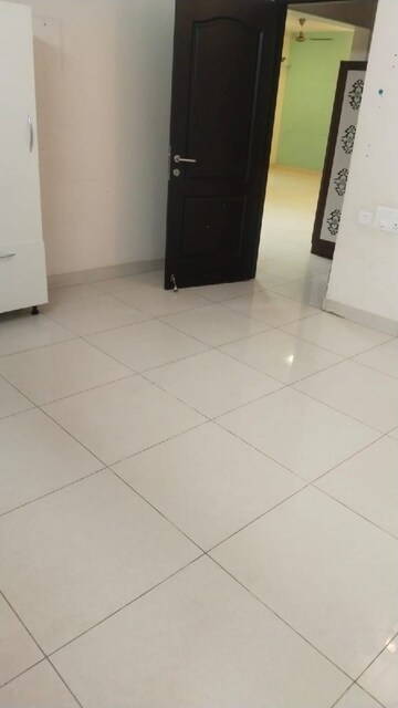 2 BHK Apartment For Rent in Prestige Royale Gardens, Gantiganahalli