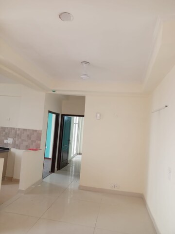 Room in 3.5 BHK Apartment at Amrapali Sapphire, Sector 45 – for Sale