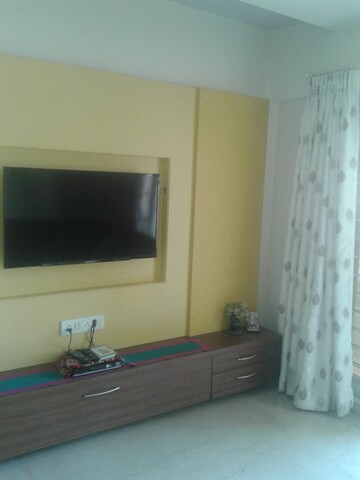 2 BHK Apartment For Sale in Khar West